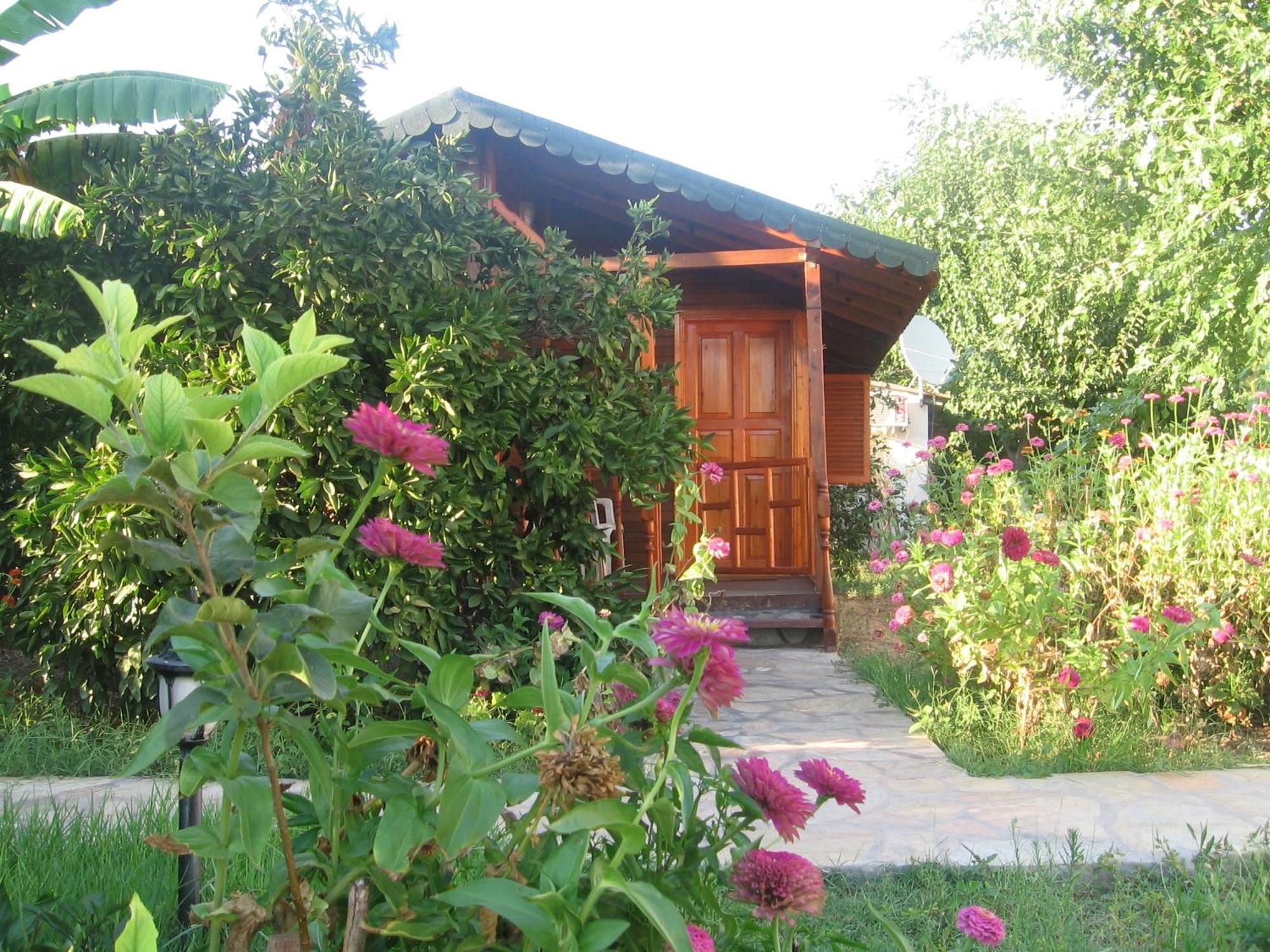 Ugur Pansiyon Bungalows Çıralı Εξωτερικό φωτογραφία