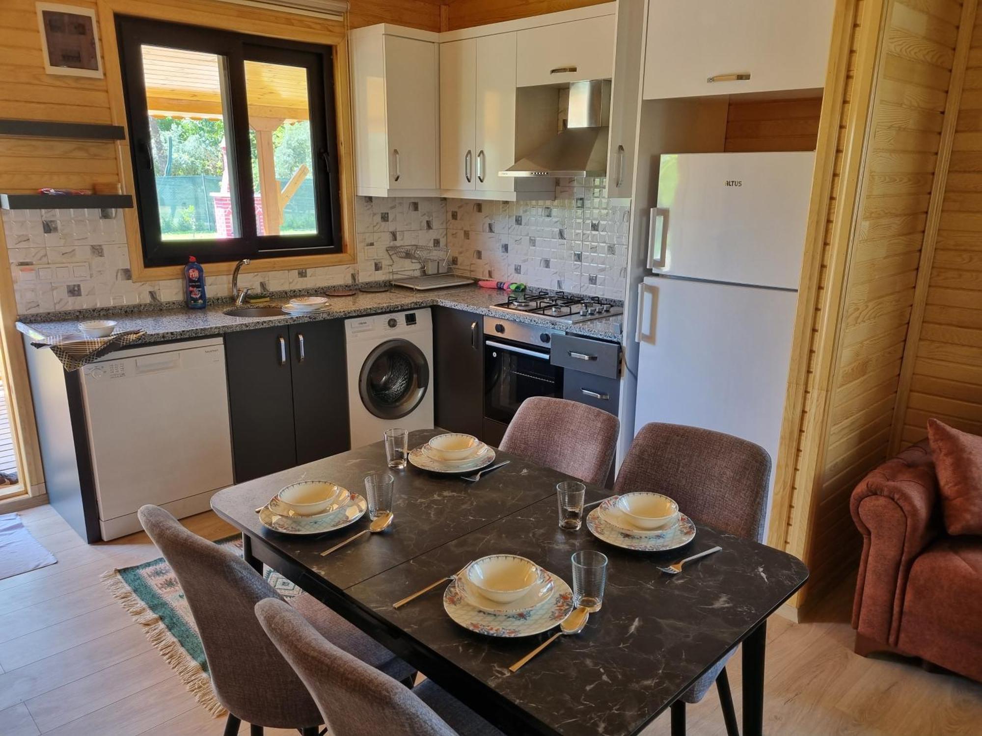 Ugur Pansiyon Bungalows Çıralı Εξωτερικό φωτογραφία