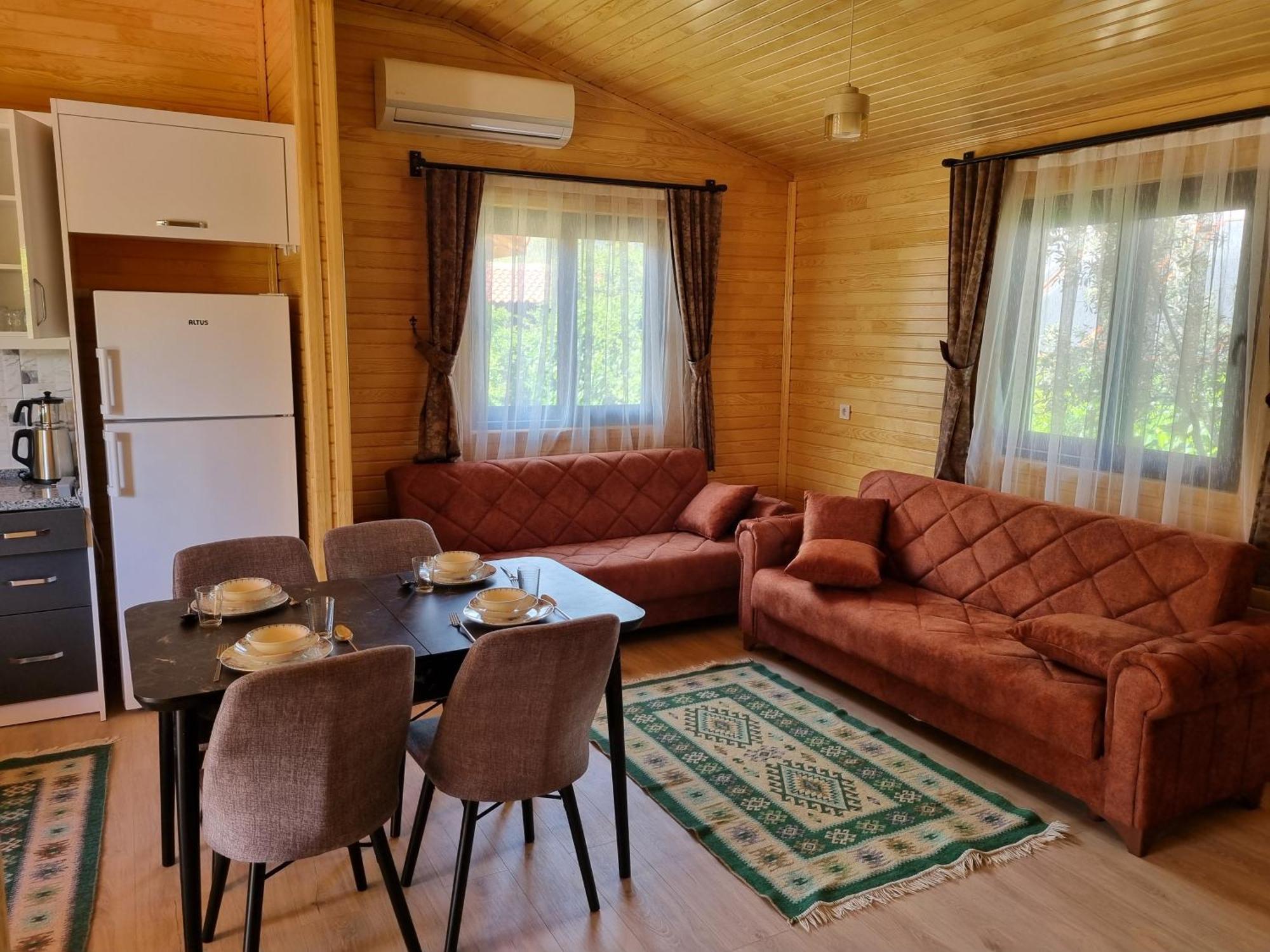 Ugur Pansiyon Bungalows Çıralı Εξωτερικό φωτογραφία