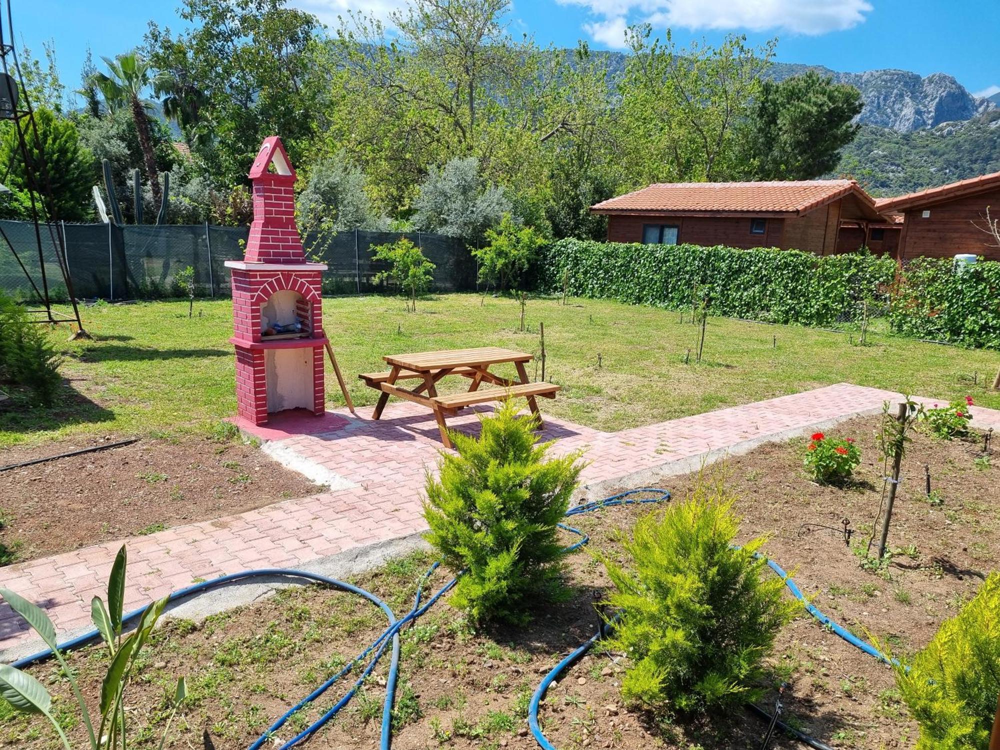 Ugur Pansiyon Bungalows Çıralı Εξωτερικό φωτογραφία