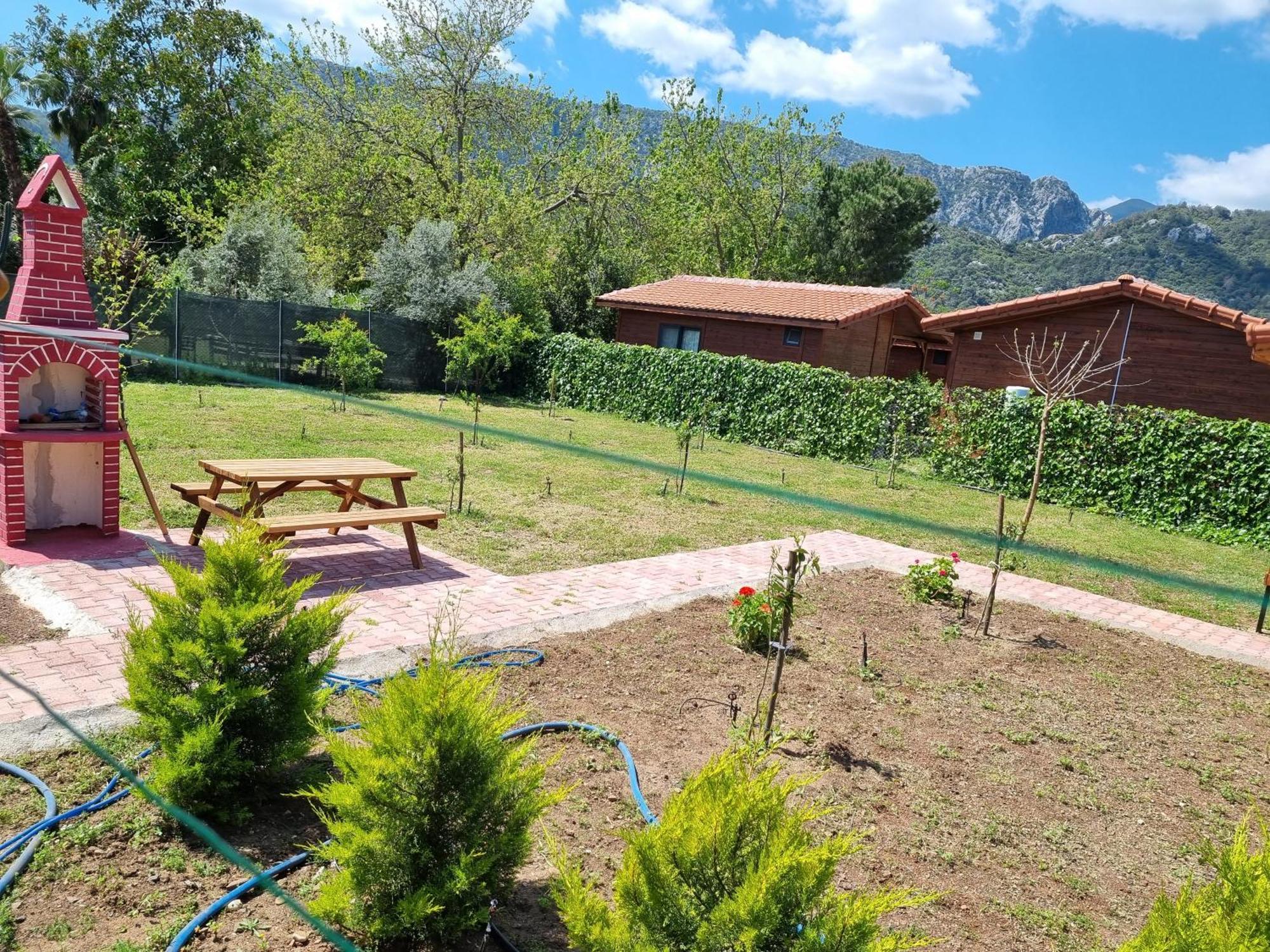 Ugur Pansiyon Bungalows Çıralı Εξωτερικό φωτογραφία